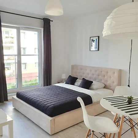 Apartament Mewa Z Ogrodkiem *