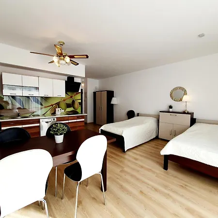 Mewa 4 Z Ogrodkiem Apartmán