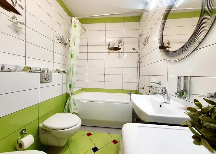 Mewa 4 Z Ogrodkiem Apartmán *